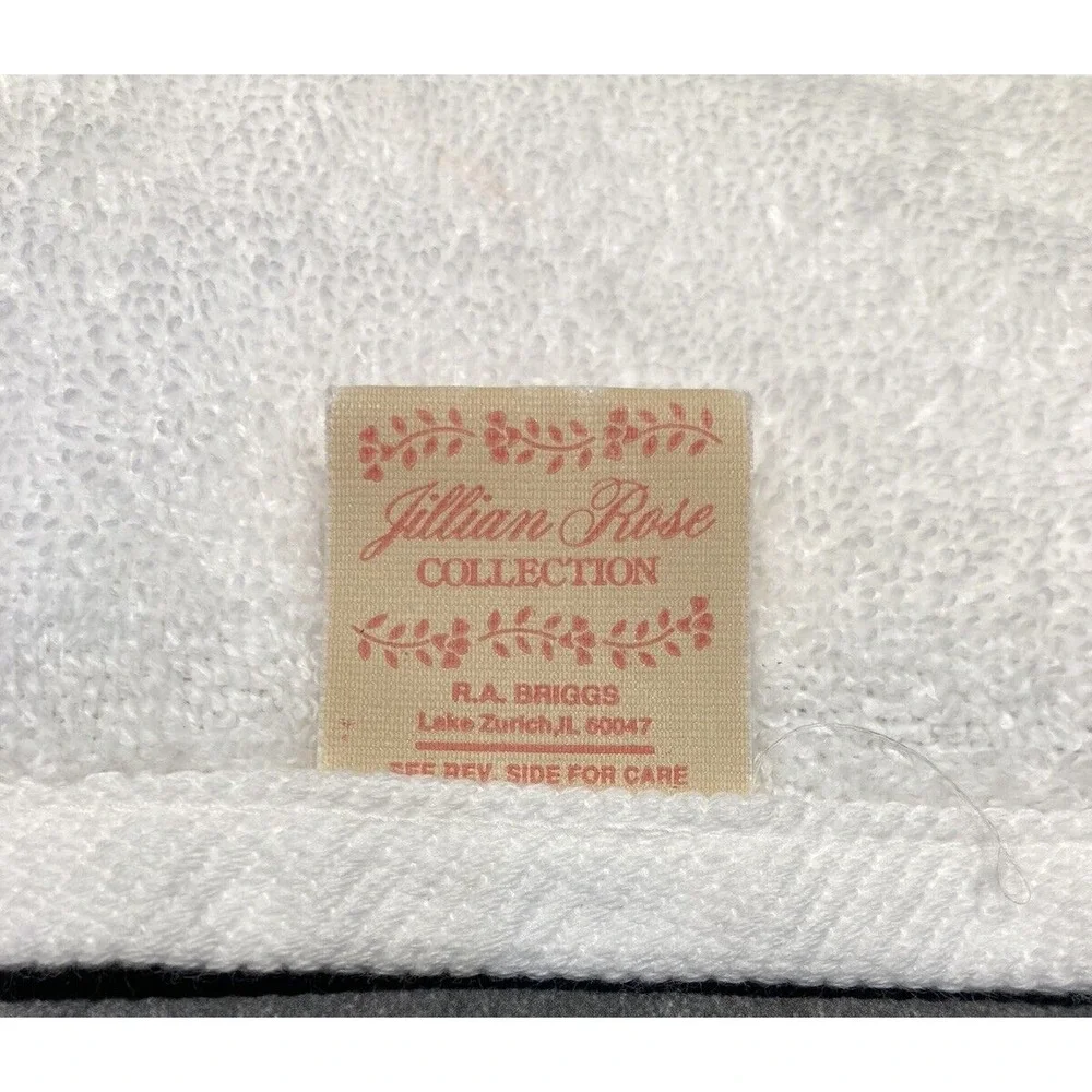 2 Pc Embroidered Christmas Tree Hand Towel Set 1 Hand Towel/1 Fingertip Towel